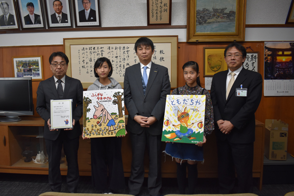 清須市立清洲小学校に紙芝居と絵本を寄贈